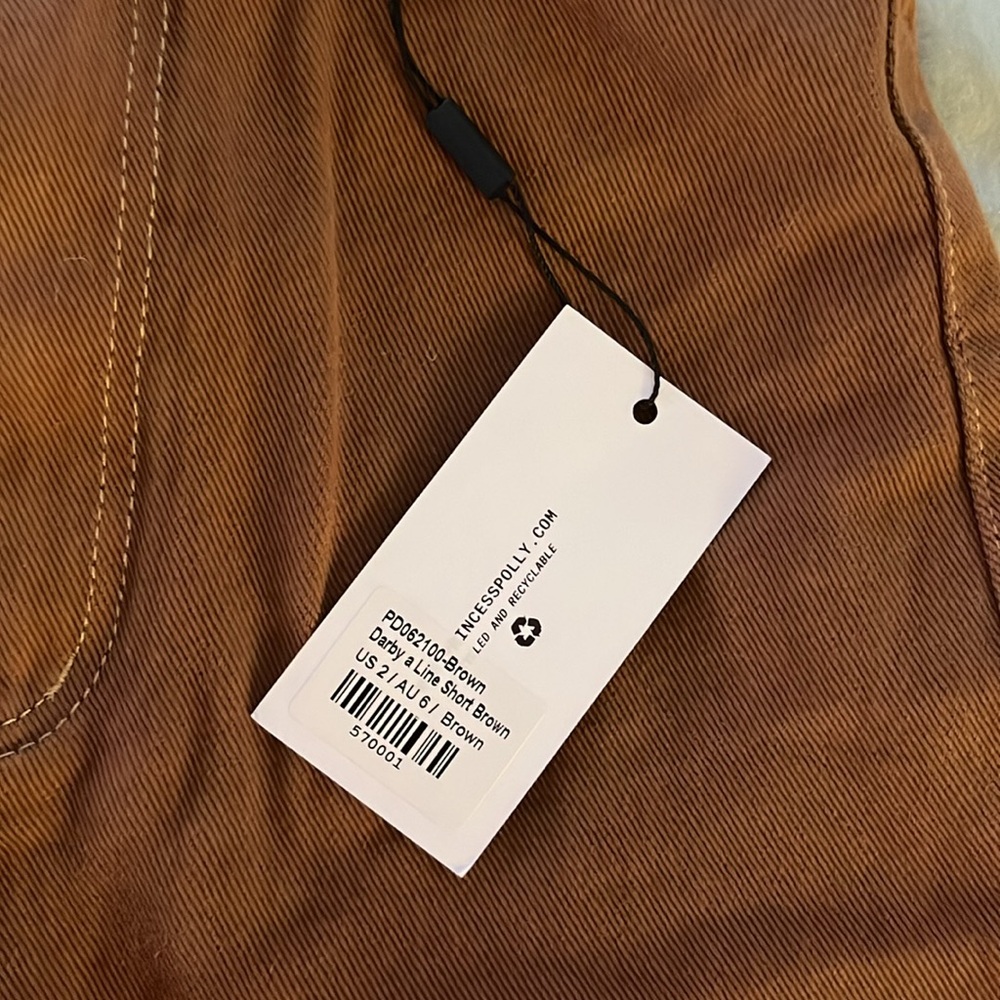 Shorts - Picture 4 of 5